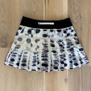 Lululemon pace setter skirt (tall)